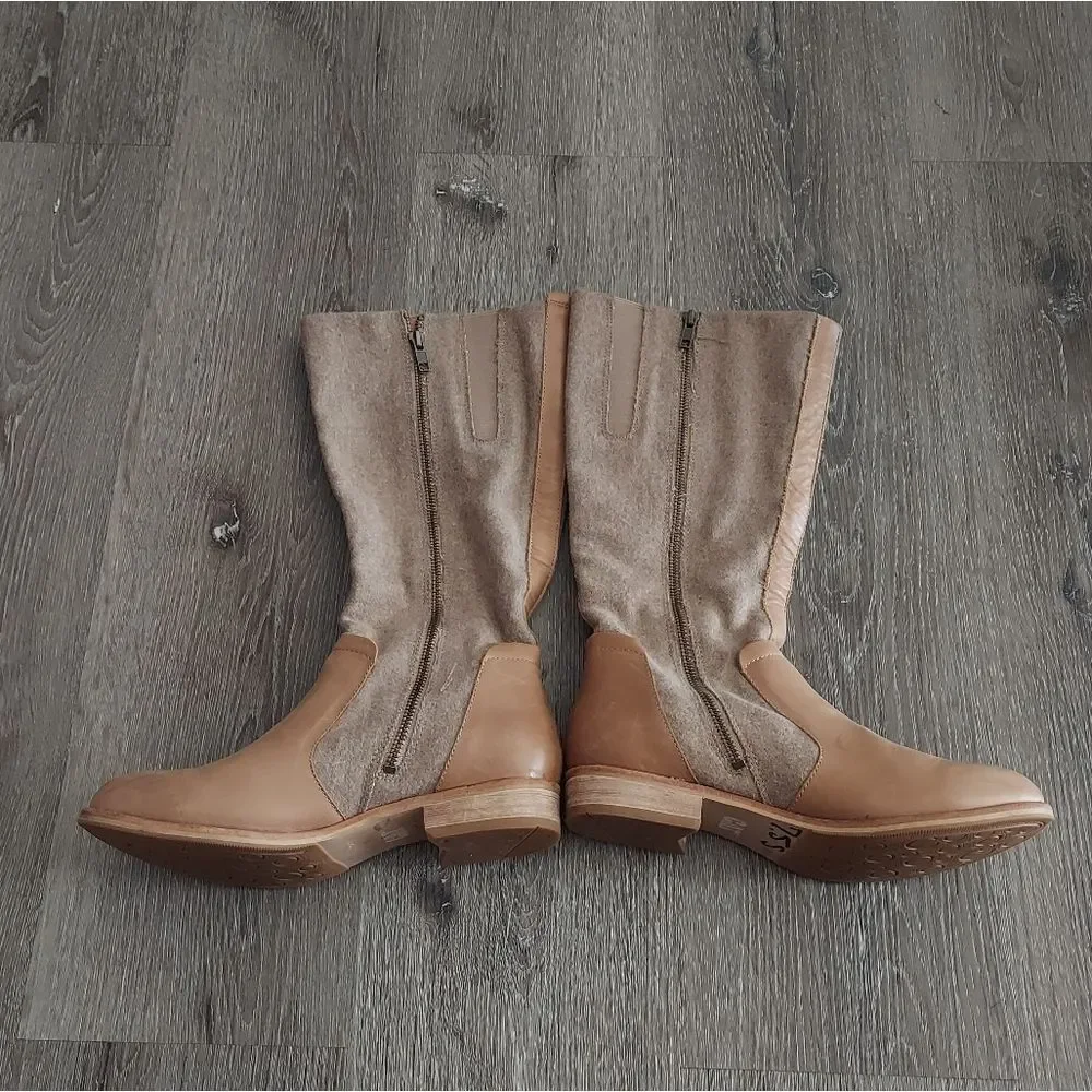 Womens Caterpillar Sabrina Tan Leather and Wool Riding Boots P310508 - Size 7.5